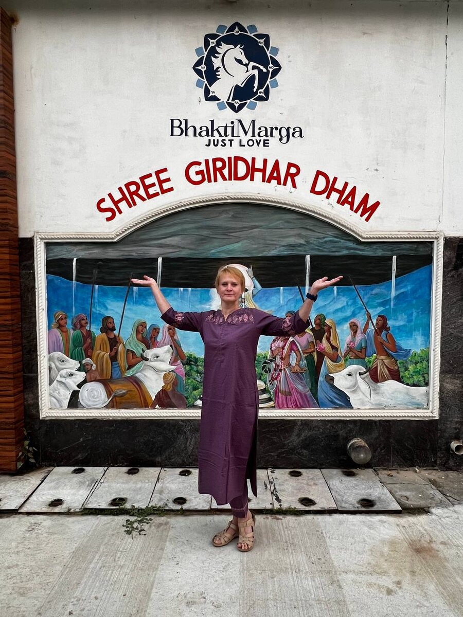 Пытаюсь улыбаться, хотя хочется плакать