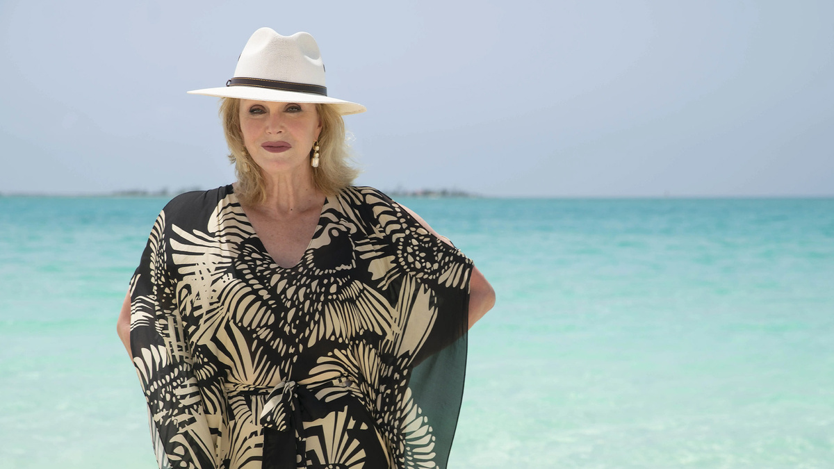 Джоанна Ламли