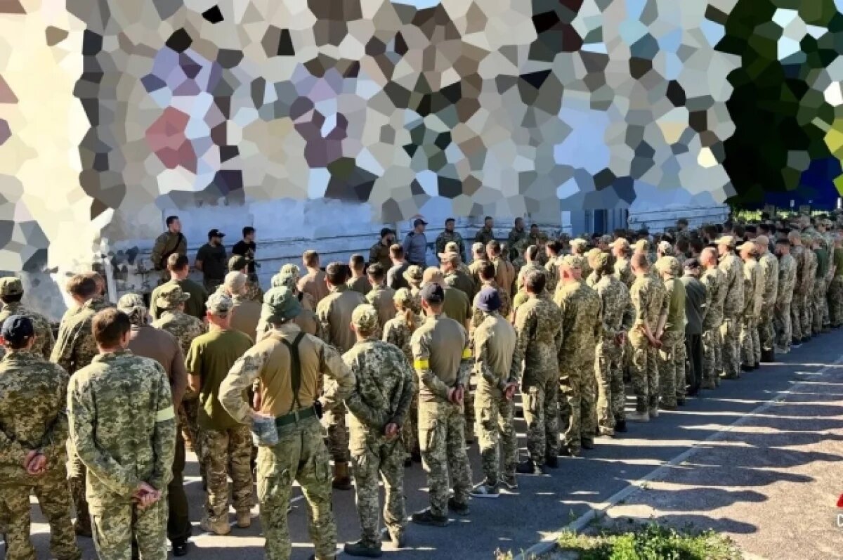    В США предупредили Украину о подготовке нацистами военного переворота