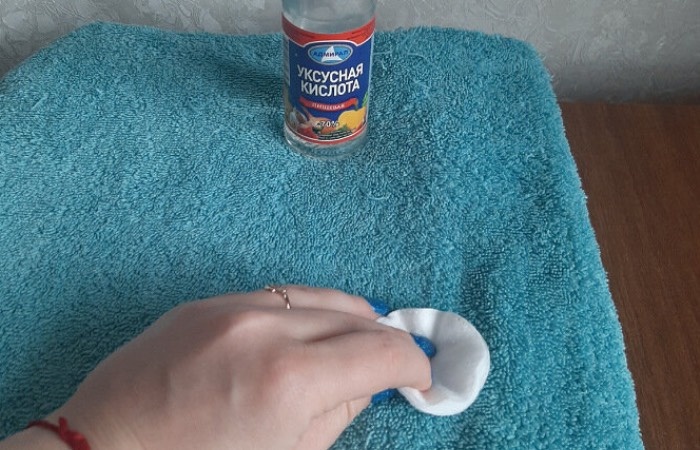 Обычный уксус поможет избавится от залившего слайма!