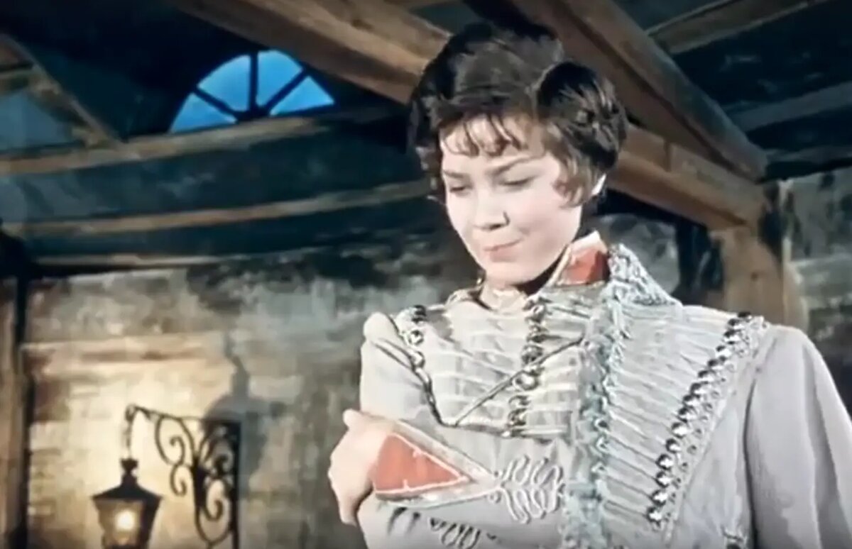    Лариса Голубкина. Фото: стоп-кадр из фильма «Гусарская баллада»