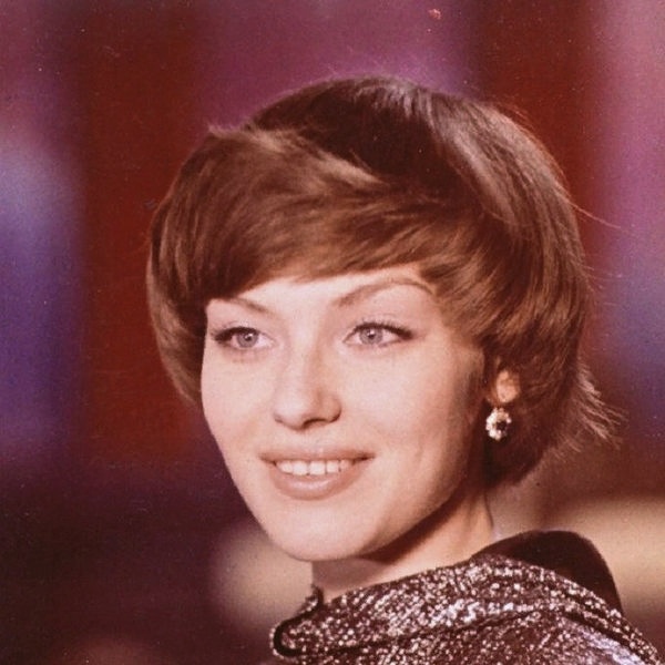 Из открытых источников в интернете. Ирина Понаровская.