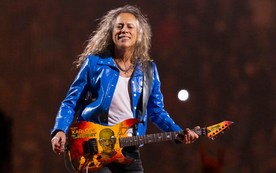 Кирк Хэмметт, Metallica выступает в Детройте в 2023 году. Фото: Скотт Легато/Getty Images