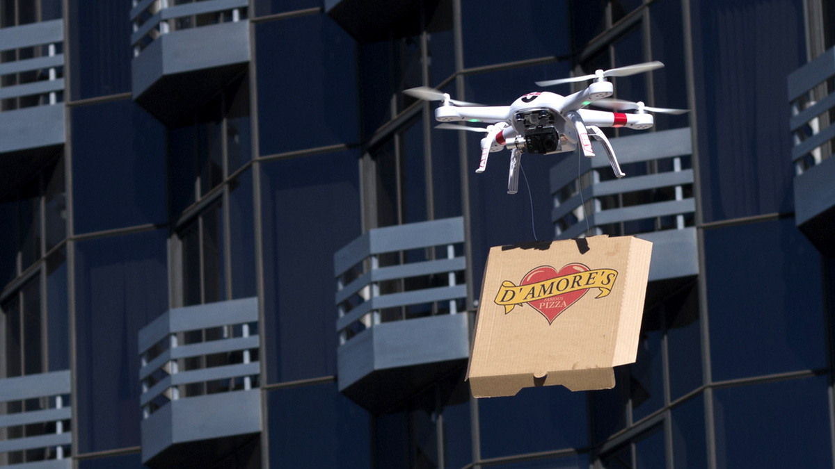 Доставка пиццы дроном
