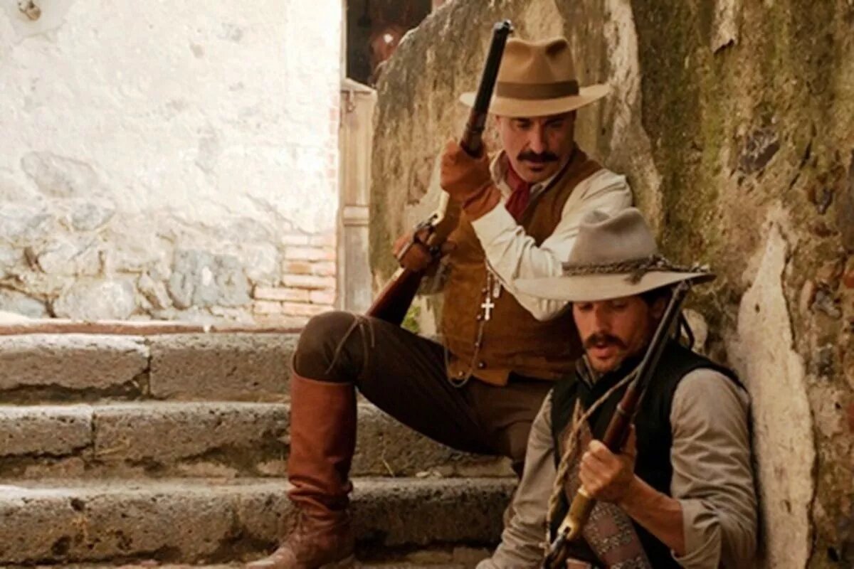 В 2012 году Дин Райт снял кинодраму, в которой «отца Вегу» сыграл Сантьяго Кабрера.
Фото: Кадр из фильма «Кристиада»