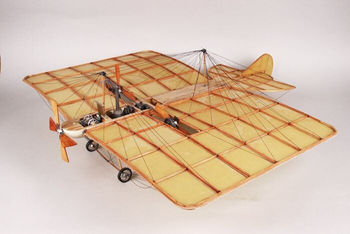 Паровой аэроплан А.Ф. Можайского.