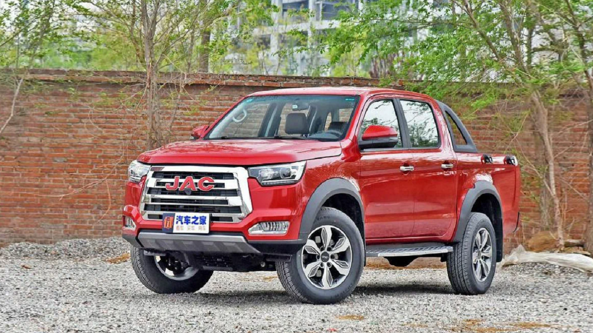 «Этот «китаец» станет донором для «русского Прадо»