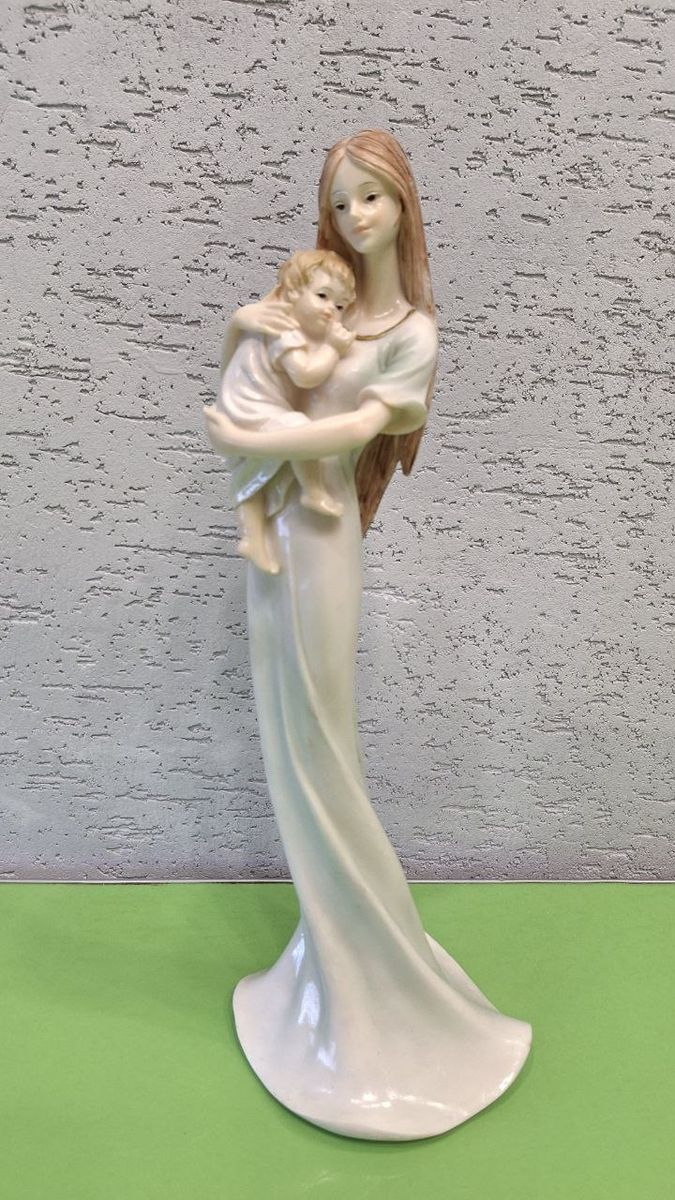 Статуэтка «Мать и дитя»