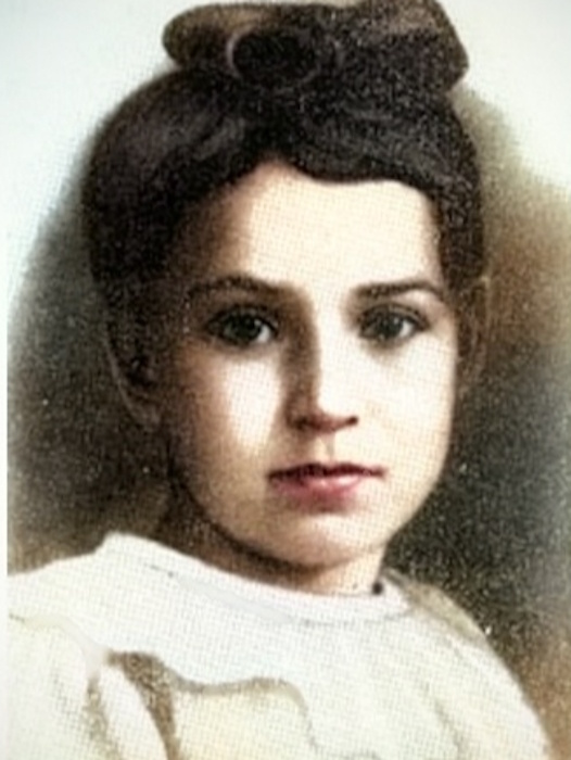 Таня Савичева (1930-1944)