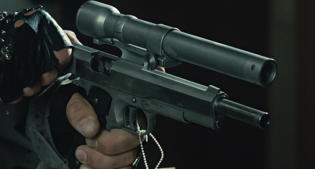 AMT Hardballer .45 Longslide в сцене в магазине