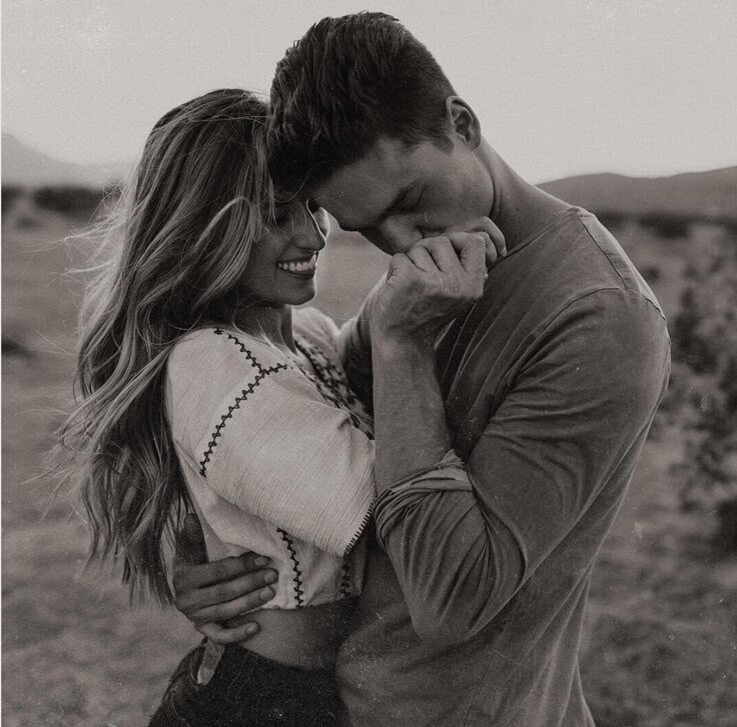 Рядом с ним были бурные чувства