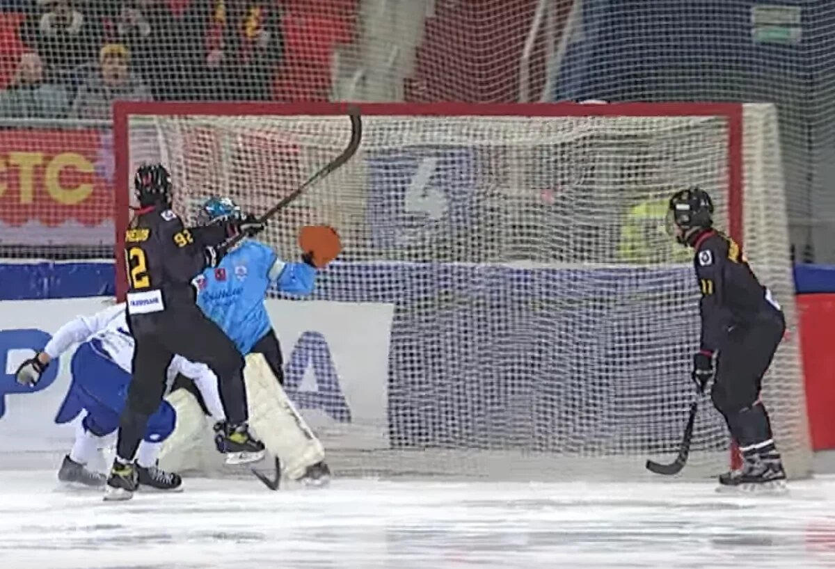    Хабаровский «СКА-Нефтяник» взял бронзу на чемпионате РФ по хоккею с мячом