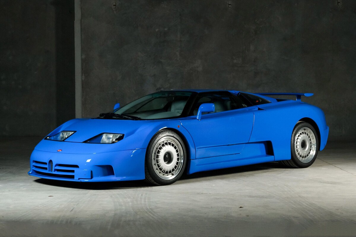 Первые образцы Bugatti EB110