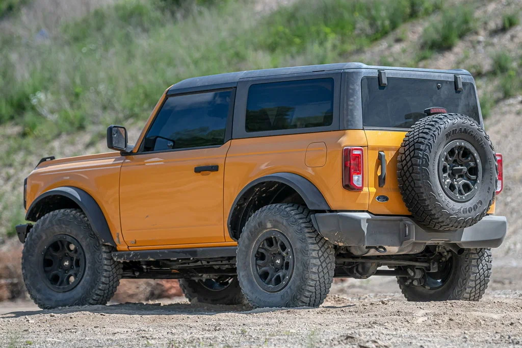 Ford Bronco 6 поколение, внедорожник 2-дверный