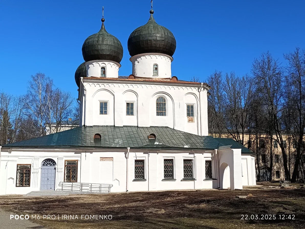  Собор Рождества Богородицы Антониева монастыря. Фото автора (листайте галерею)