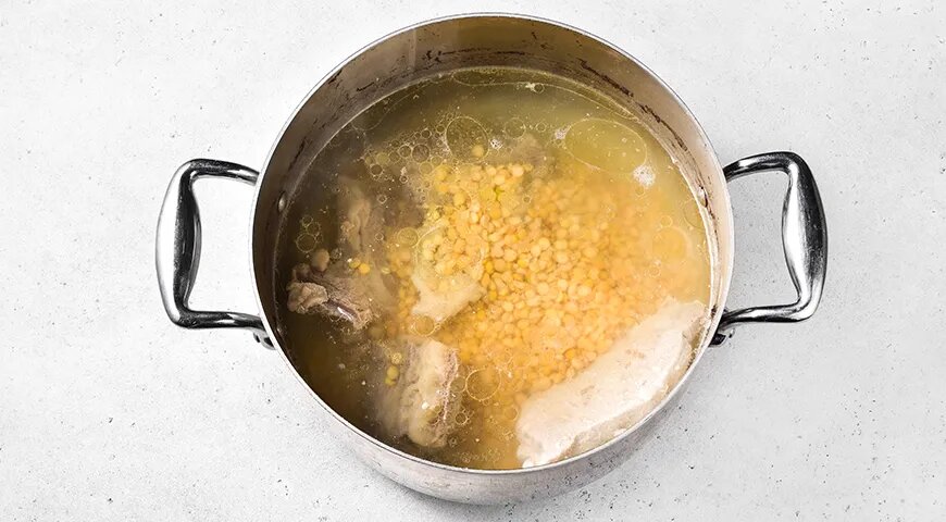   Гороховый суп классический с мясом (gastronom.ru)