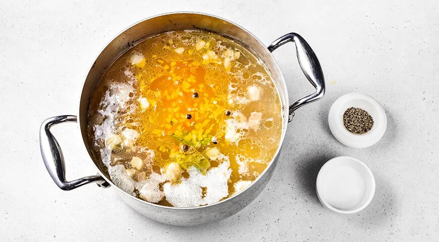   Гороховый суп классический с мясом (gastronom.ru)