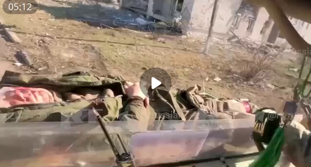 У сына в учебнике по предмету "Окружающий мир" задача дать определение "Отечественной войне". Хотя этому есть вполне конкретная формулировка. С натяжкой подходящая под текущие события. На мой взгляд эта военная кампания очень быстро обрела все признаки Отечественной! И роль общества в решении задач, успехаха (к которым стоит относить и сохранение жизней раненых бойцов) просто невоозможно оценить и осознать! 