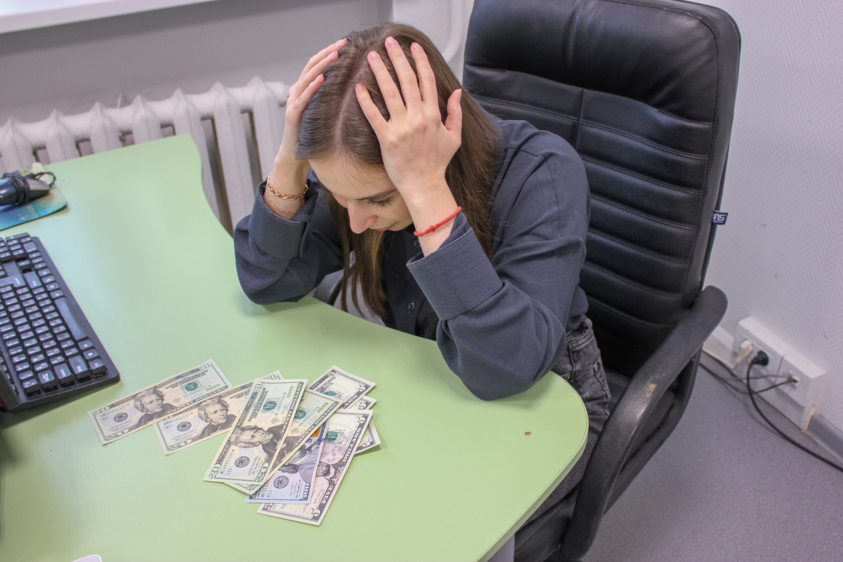 Эксперт посоветовал работающим россиянам вкладываться в золото и драгоценные металлы.  Фото: ФедералПресс / Дмитрий Шевалдин