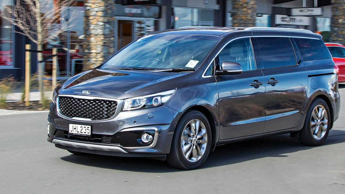 Kia Carnival 2015 года