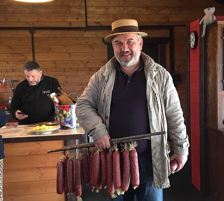 Счастливых людей объединяет то, что все они занимаются любимым делом. Фото: Галина САПОЖНИКОВА.