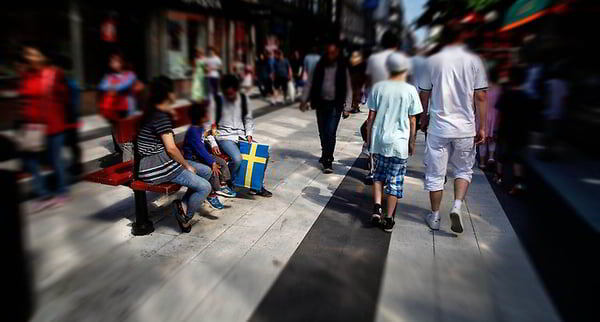    Власти Швеции вынуждают украинских беженцев продавать свою недвижимость, автомобили и драгоценности