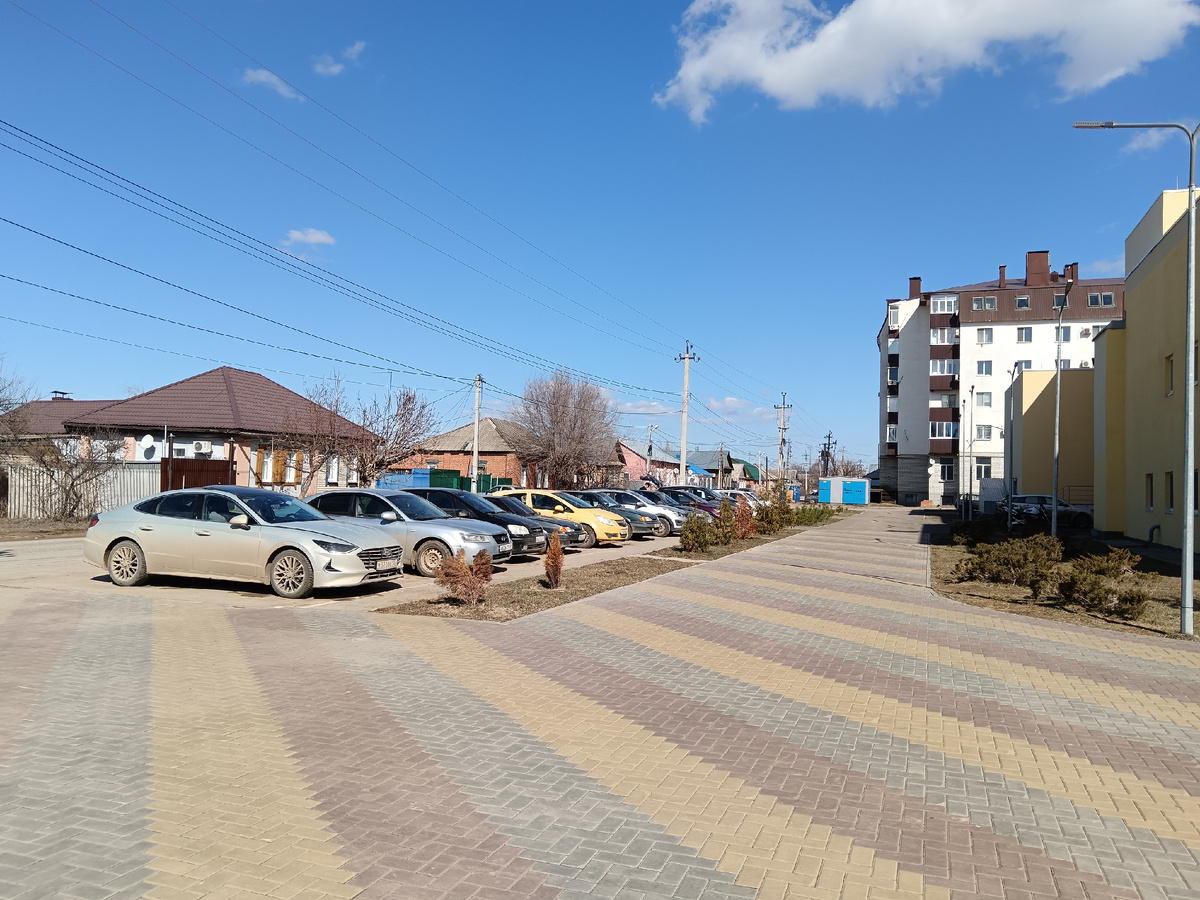 Здесь можно припарковаться. Фото автора.