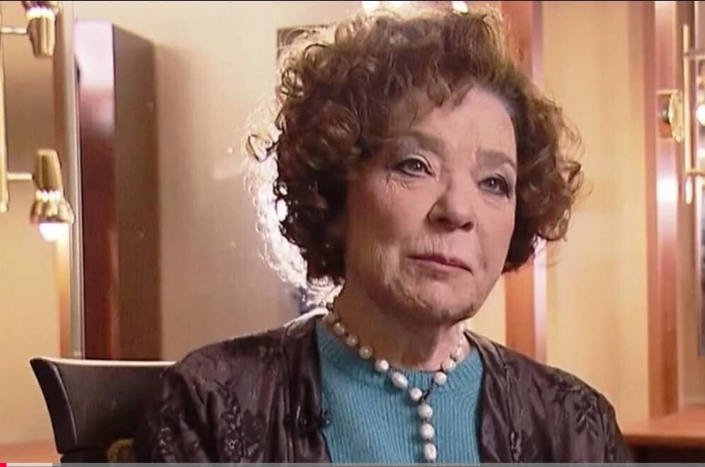 Лариса Голубкина