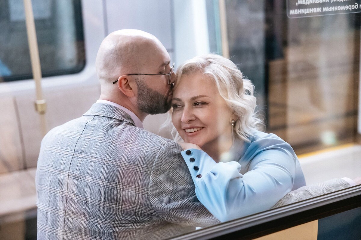    На станции метро «Маяковская» стартовал сезон весенних свадеб