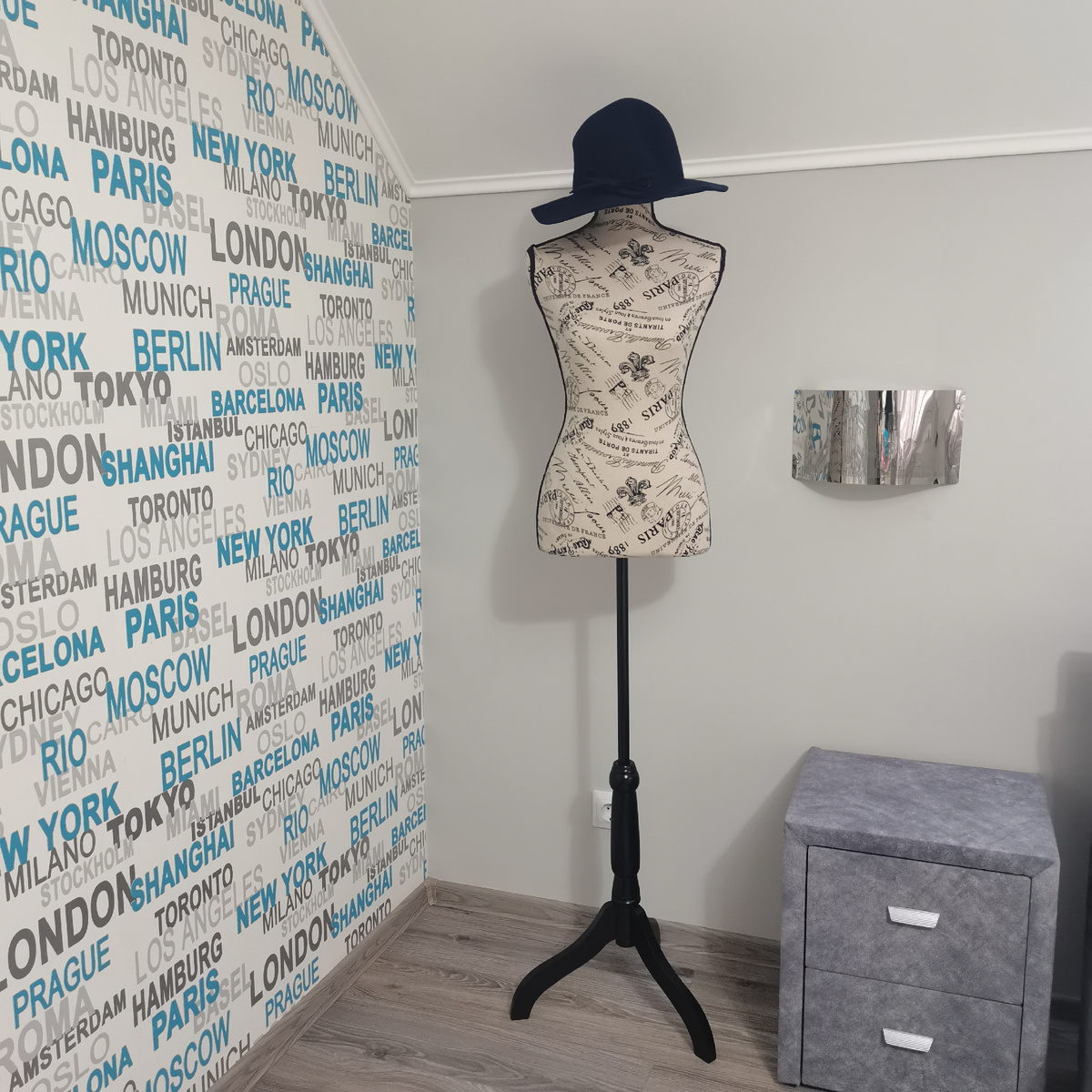 Пока голый, только собрали. 