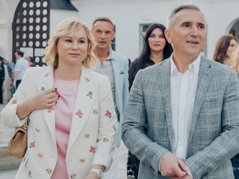 Ольга и Александр Моор на фестивале «Лето в Тобольском кремле в 2024 году»
Фото:сообщество VK «ТКТО | концерты, фестивали, спектакли«