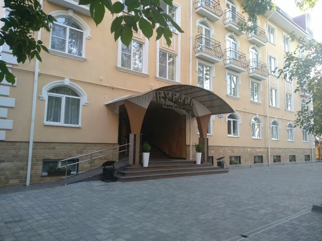 Гостиница «Бугарь» (Пятигорск): новый отель в самом центре города