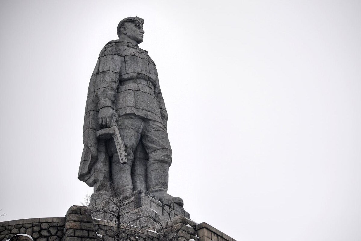 Памятник советскому солдату-освободителю (памятник "Алёша") в болгарском городе Пловдив на холме Бунарджик/ Алексей Витвицкий / @РИА "Новости"