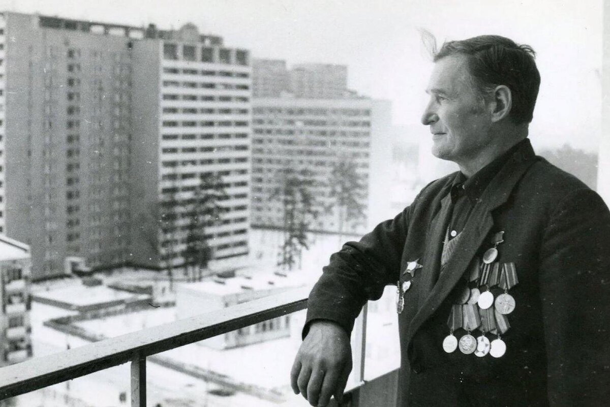 Вячеслав Киселёв
Алексей Скурлатов вспоминал ожесточённые бои у деревни Крюково. 1984 год, Подмосковье.