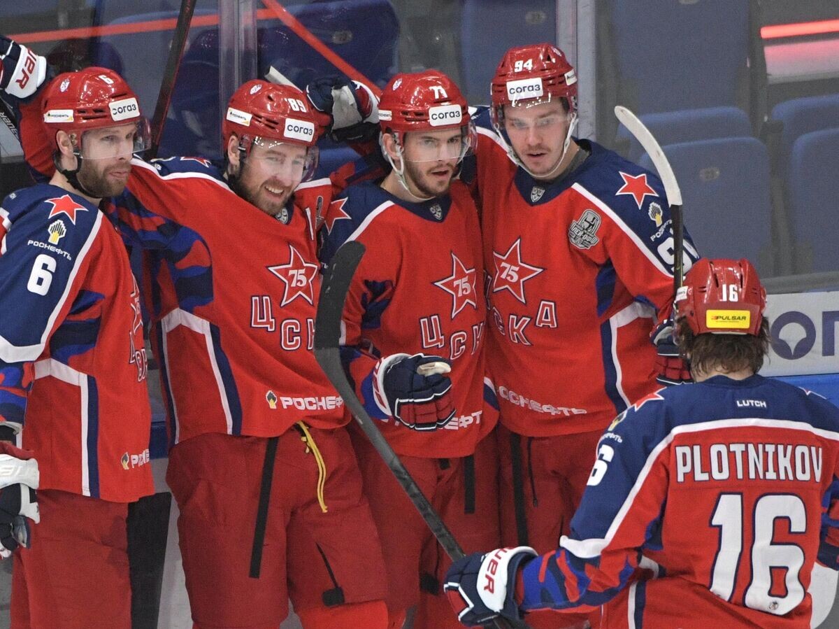    Хоккеисты ЦСКА© РИА Новости / Владимир Федоренко