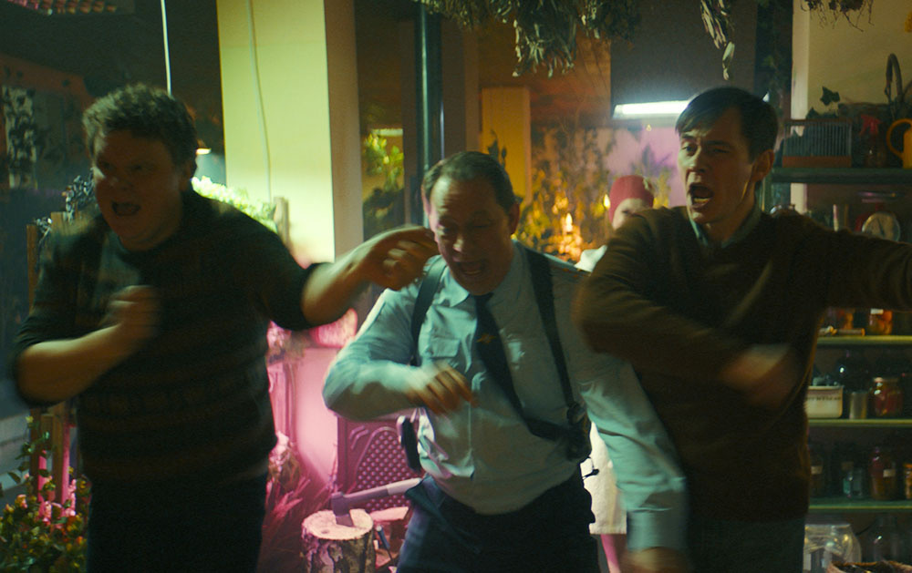 Кадр из фильма «Человек из Подольска» (2020)