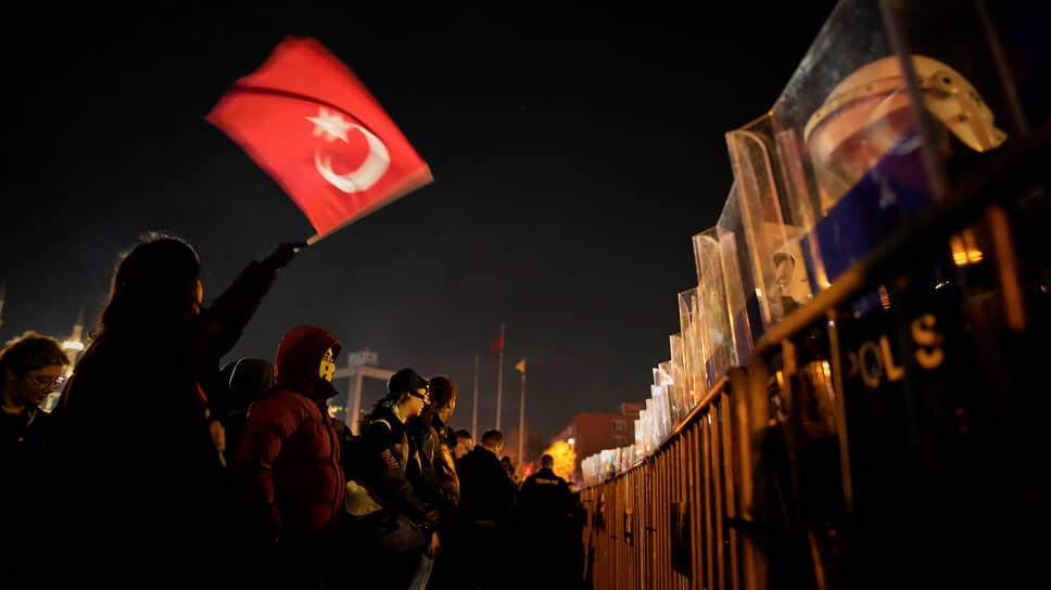 Фото: Emrah Gurel / AP