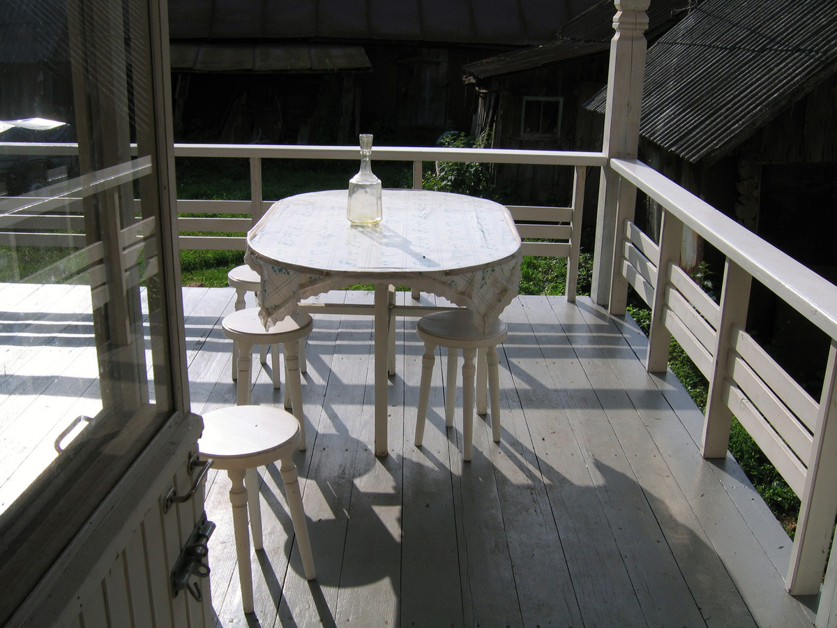 Вид на веранду из кухни, 2011 г.