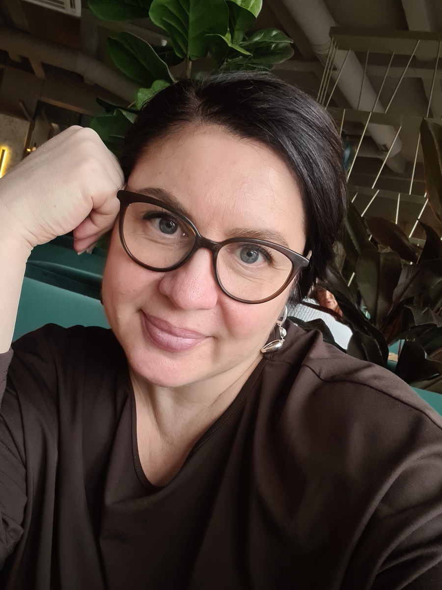 Дело не в том, что кто-то болеет - хуже, если он не болеет, а другие за себя и за того парня вынуждены работать...