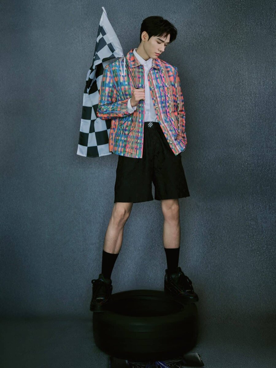     @龚俊工作室官微
📷    @龚俊工作室官微
