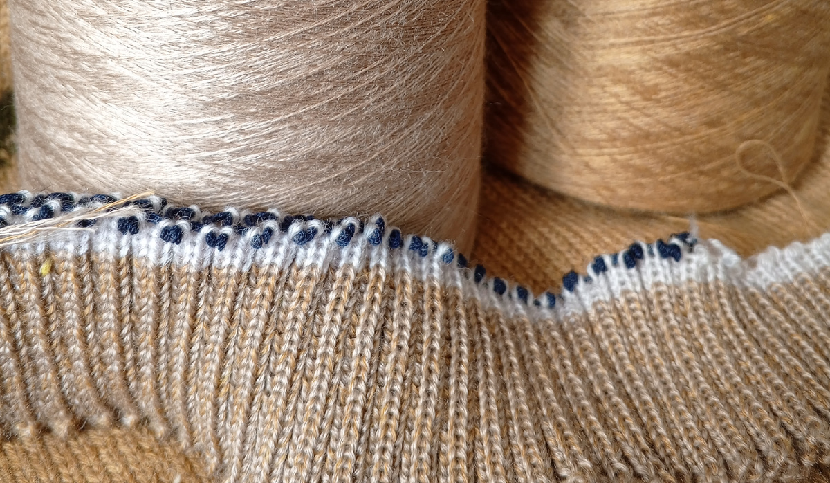 Резинка 20 рядов 2*2, 180 петель для размера 50.