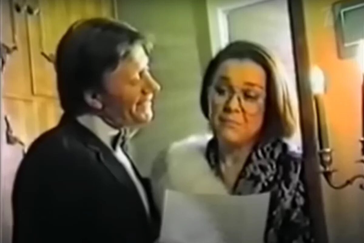    Андрей Миронов и Лариса Голубкина.