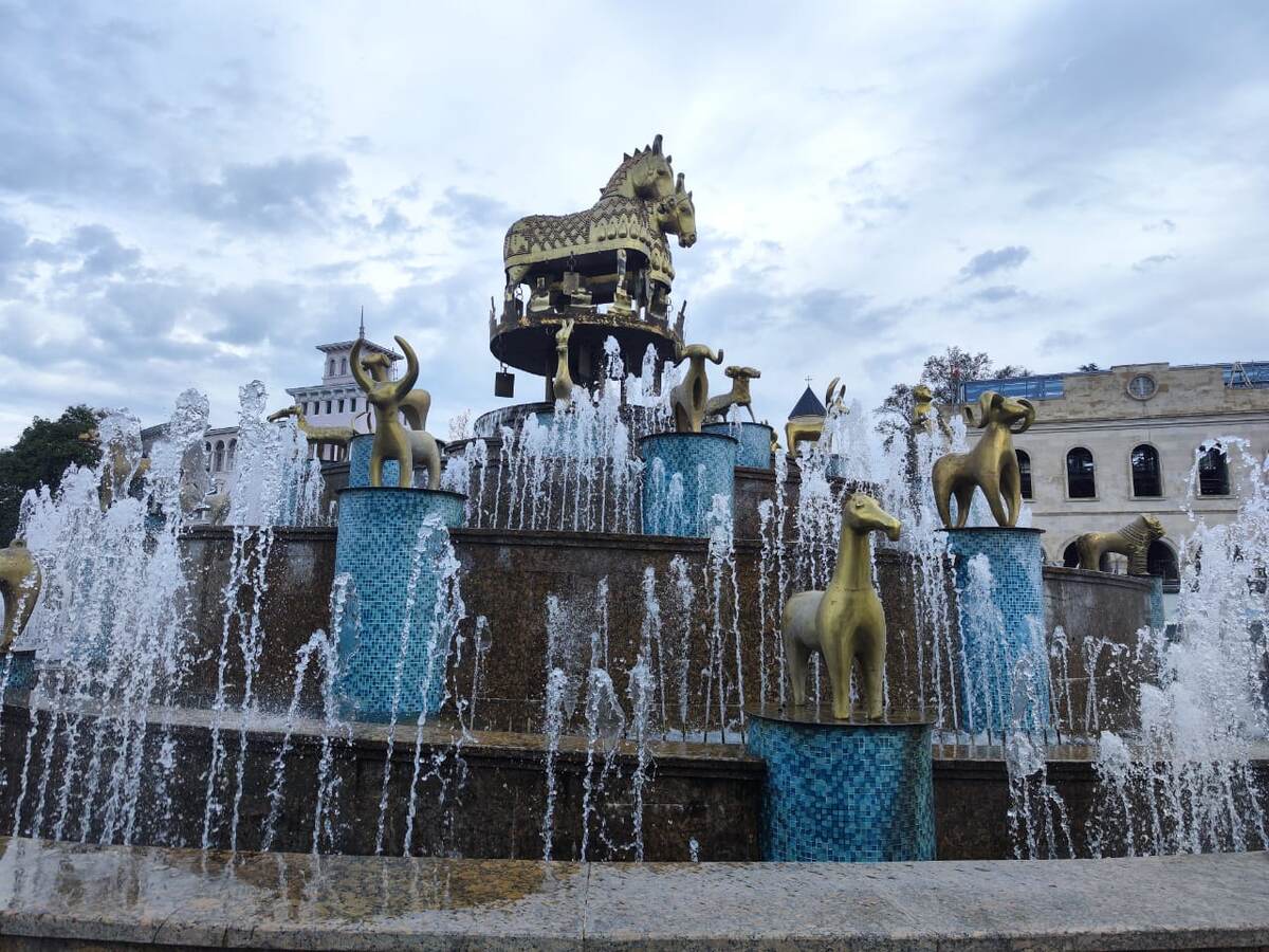 Колхидский фонтантан, Кутаиси, Грузия 