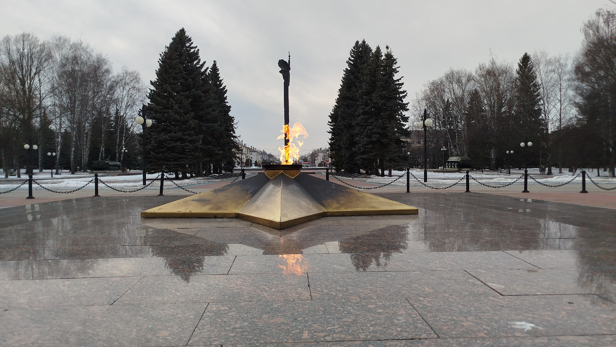 монумент воинам, защищавшим Родину