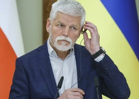    Президент Чехии признал возможность территориальных уступок в пользу России