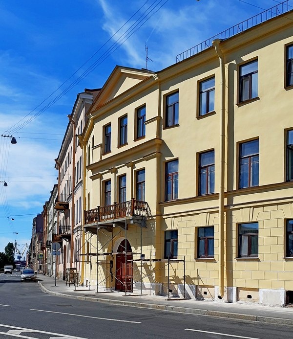 Особняк П.Д. Семёновой по адресу: Фонтанка, 169. В 19 веке дом выкупила Е.П. Белосельская-Белозерская и открыла здесь богадельню /фото из личного архива, 2022/