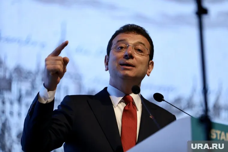 Имамоглу призвал людей бороться за свои права
Фото: Xu Suhui/Xinhua/Global Look Press