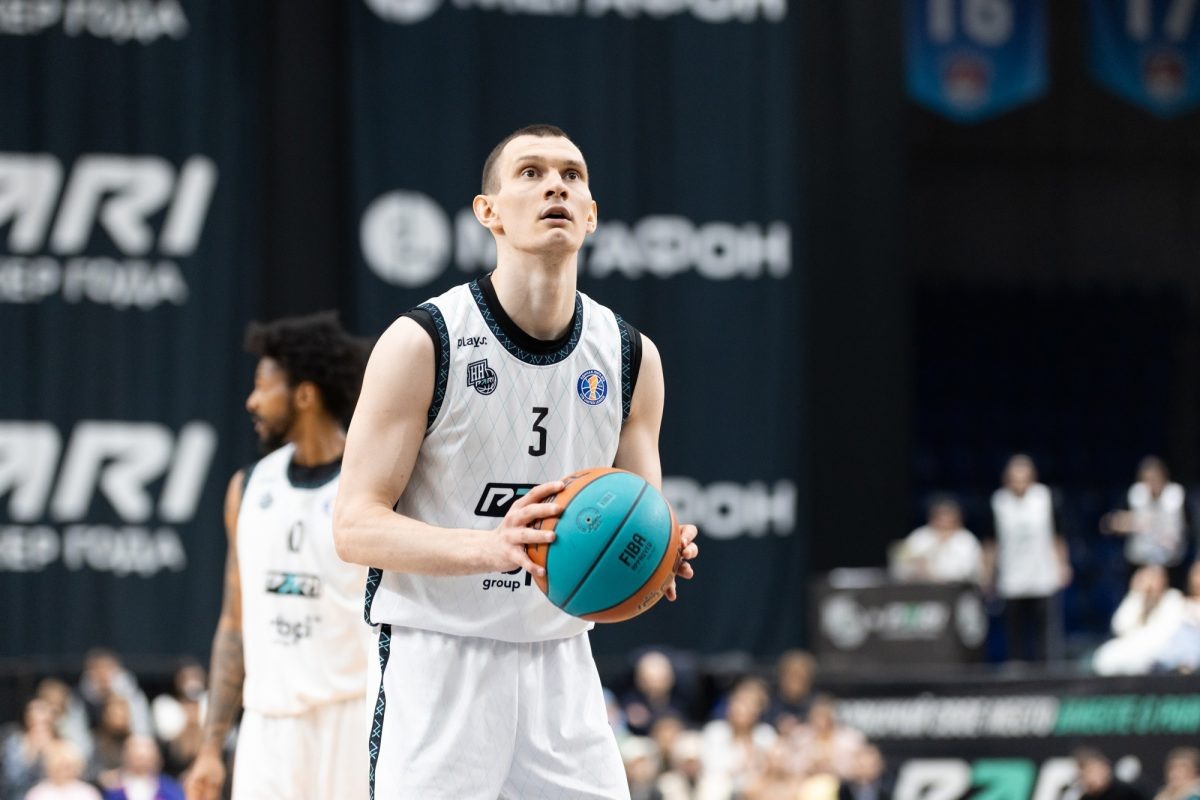    Опытнейший Игорь Вольхин достаточно неплохо вписался в состав БК \