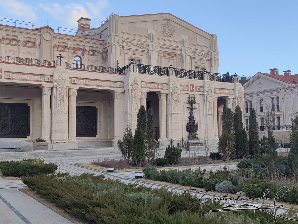                             Территория музея заповедника "Херсонес Таврический" 