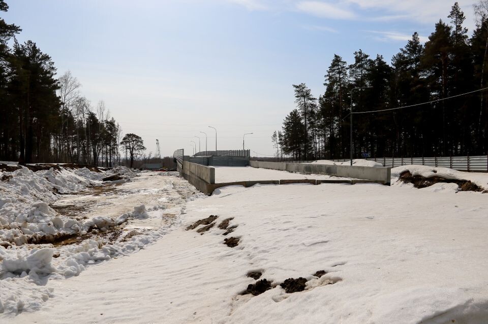    Строительная площадка транспортной развязки на Змеиногорском тракте . Источник: Виталий Барабаш/"Толк"